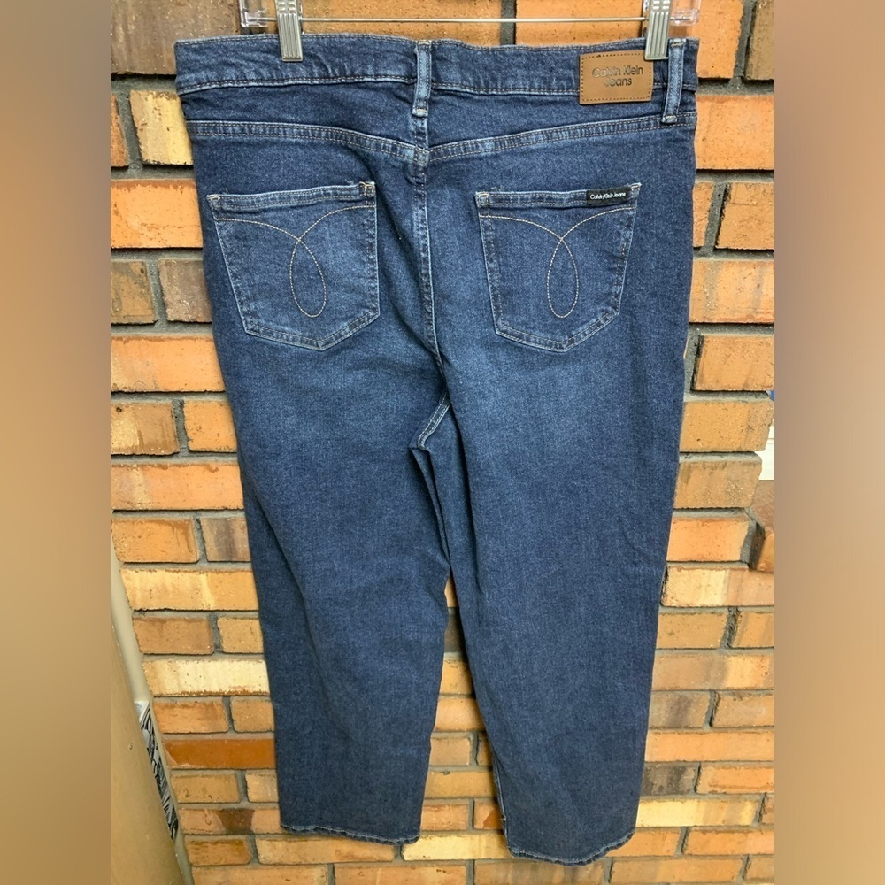 Women’s Calvin Klein Jeans - Picture 2 of 3